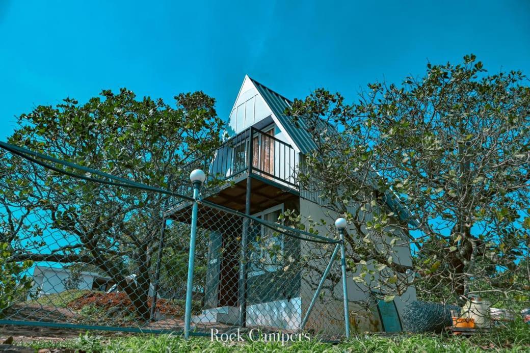 Rock Campers Hotel And Resort Chillithodu Eksteriør bilde
